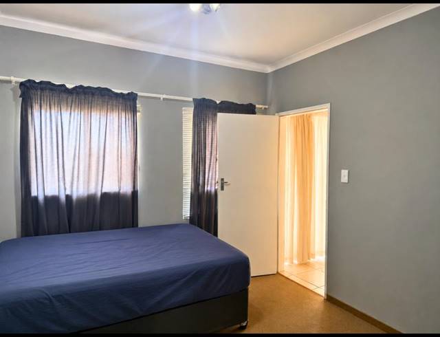 1 BEDROOM APARTMENT FOR SALE IN GLEN MARAIS
